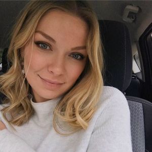 Meet your Posher, Liz